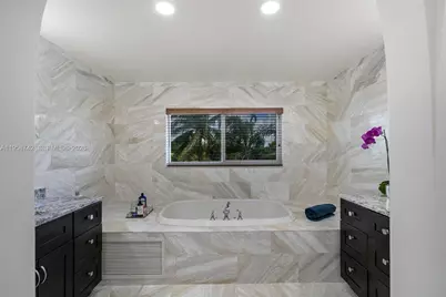 20520 SW 190th St, Miami, FL 33187 - Photo 22
