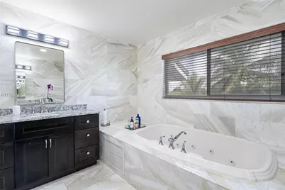 20520 SW 190th St, Miami, FL 33187 - Photo 24