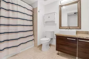 185 SW 7th St, Miami, FL 33130 - Photo 14