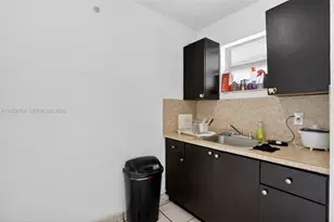 1736 NW 19th St, Miami, FL 33125 - Photo 12