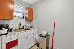1736 NW 19th St, Miami, FL 33125 - Photo 28