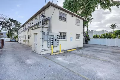 1736 NW 19th St, Miami, FL 33125 - Photo 8