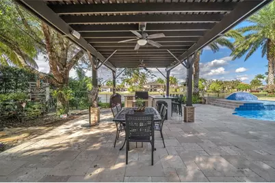 14931 SW 38th St, Davie, FL 33331 - Photo 16