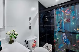 1594 W 73rd St, Hialeah, FL 33014 - Photo 26