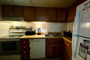 3720 Inverrary Dr, Lauderhill, FL 33319 - Photo 10