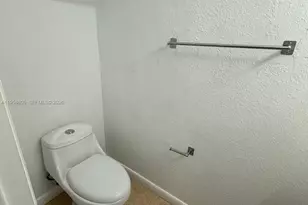 11603 NW 89th St, Doral, FL 33178 - Photo 10