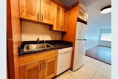 2033 Calais Dr #3, Miami Beach, FL 33141 - Photo 8