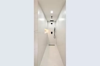 19732 NE 12th Pl, Miami, FL 33179 - Photo 14