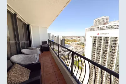 555 NE 15th St #PH-F, Miami, FL 33132 - Photo 2