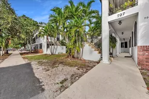 707 S 19th Ave, Hollywood, FL 33020 - Photo 2