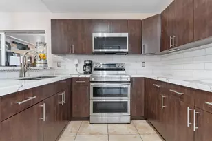 16834 NW 70th Ave, Hialeah, FL 33015 - Photo 8