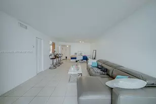 4876 NW 97th Ct, Doral, FL 33178 - Photo 6