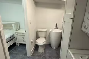 3008 NW 13th St, Miami, FL 33125 - Photo 30