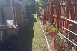 691 E 62nd St, Hialeah, FL 33013 - Photo 8