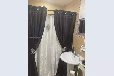 691 E 62nd St, Hialeah, FL 33013 - Photo 26