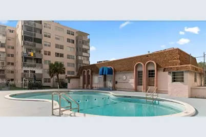 16450 Miami Dr #306, North Miami Beach, FL 33162 - Photo 12