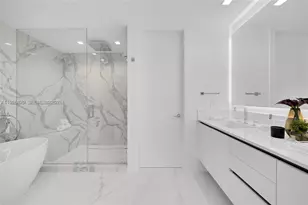 100 S Pointe Dr, Miami Beach, FL 33139 - Photo 30