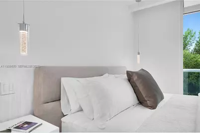 100 S Pointe Dr #TH-13, Miami Beach, FL 33139 - Photo 26