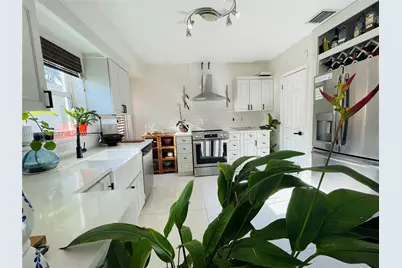 759 NE 87th St, Miami, FL 33138 - Photo 6