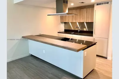 1000 Brickell Plaza #2414, Miami, FL 33131 - Photo 2