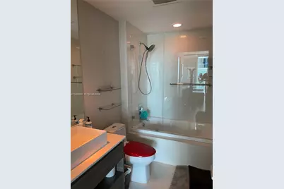1100 S Miami Ave #2105, Miami, FL 33130 - Photo 12