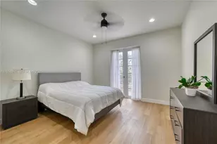 430 SW 147th Ave, Pembroke Pines, FL 33027 - Photo 18