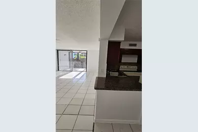 211 Lake Pointe Dr #102, Oakland Park, FL 33309 - Photo 12