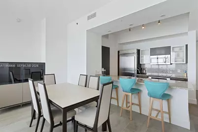 950 Brickell Bay Dr #4411, Miami, FL 33131 - Photo 8