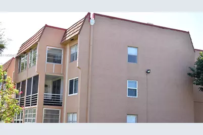 9801 Sunrise Lakes Blvd #301, Sunrise, FL 33322 - Photo 2