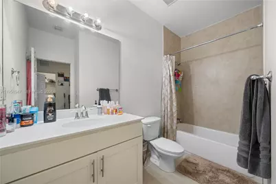 6005 NW 104th Path #6005, Doral, FL 33178 - Photo 26