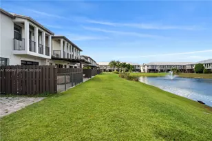 6005 NW 104th Path, Doral, FL 33178 - Photo 4