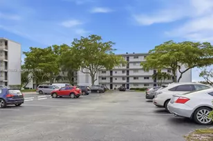 8560 N Sherman Cir, Miramar, FL 33025 - Photo 6