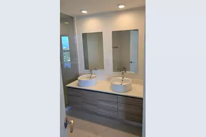 121 NE 34th St #2816, Miami, FL 33137 - Photo 16
