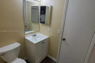 1002 Adams Ave, Homestead, FL 33034 - Photo 6