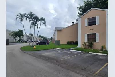 1002 Adams Ave #1002D, Homestead, FL 33034 - Photo 2