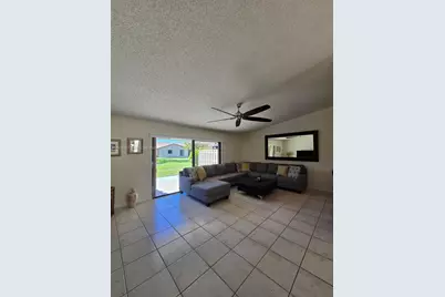 5 Rogart Cir, Boynton Beach, FL 33426 - Photo 8