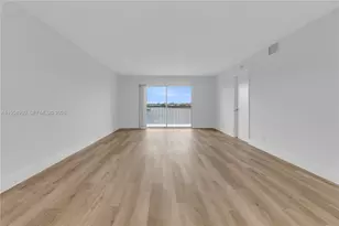 12950 SW 13th St, Pembroke Pines, FL 33027 - Photo 26