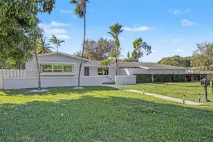 7950 SW 161st St, Palmetto Bay, FL 33157 - Photo 2