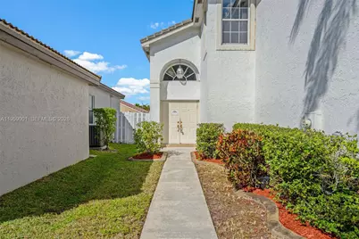 17319 SW 22nd St, Miramar, FL 33029 - Photo 4