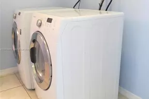 741 SE 2nd St, Homestead, FL 33030 - Photo 32