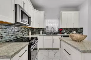 1700 Cleveland Rd, Miami Beach, FL 33141 - Photo 30