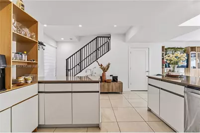 4150 N Oak Pl, Dania Beach, FL 33314 - Photo 4