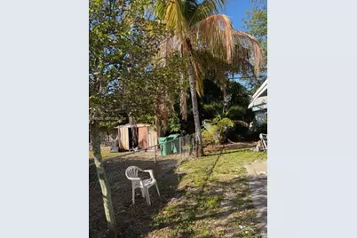 1913 SW Gardenia Rd, Fort Lauderdale, FL 33317 - Photo 12