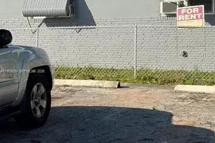 1913 SW Gardenia Rd, Fort Lauderdale, FL 33317 - Photo 16