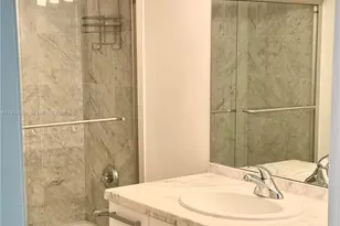 244 Biscayne Blvd, Miami, FL 33132 - Photo 4