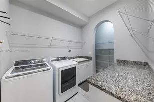 11475 E Watercrest Cir E, Parkland, FL 33076 - Photo 74