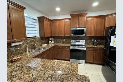 8905 NW 98th Ave #8905, Doral, FL 33178 - Photo 10