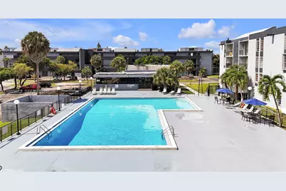 210 Fontainebleau Blvd #210, Miami, FL 33172 - Photo 30