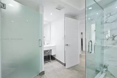 20281 E Country Club Dr #808, Aventura, FL 33180 - Photo 26