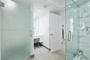 20281 E Country Club Dr, Aventura, FL 33180 - Photo 26